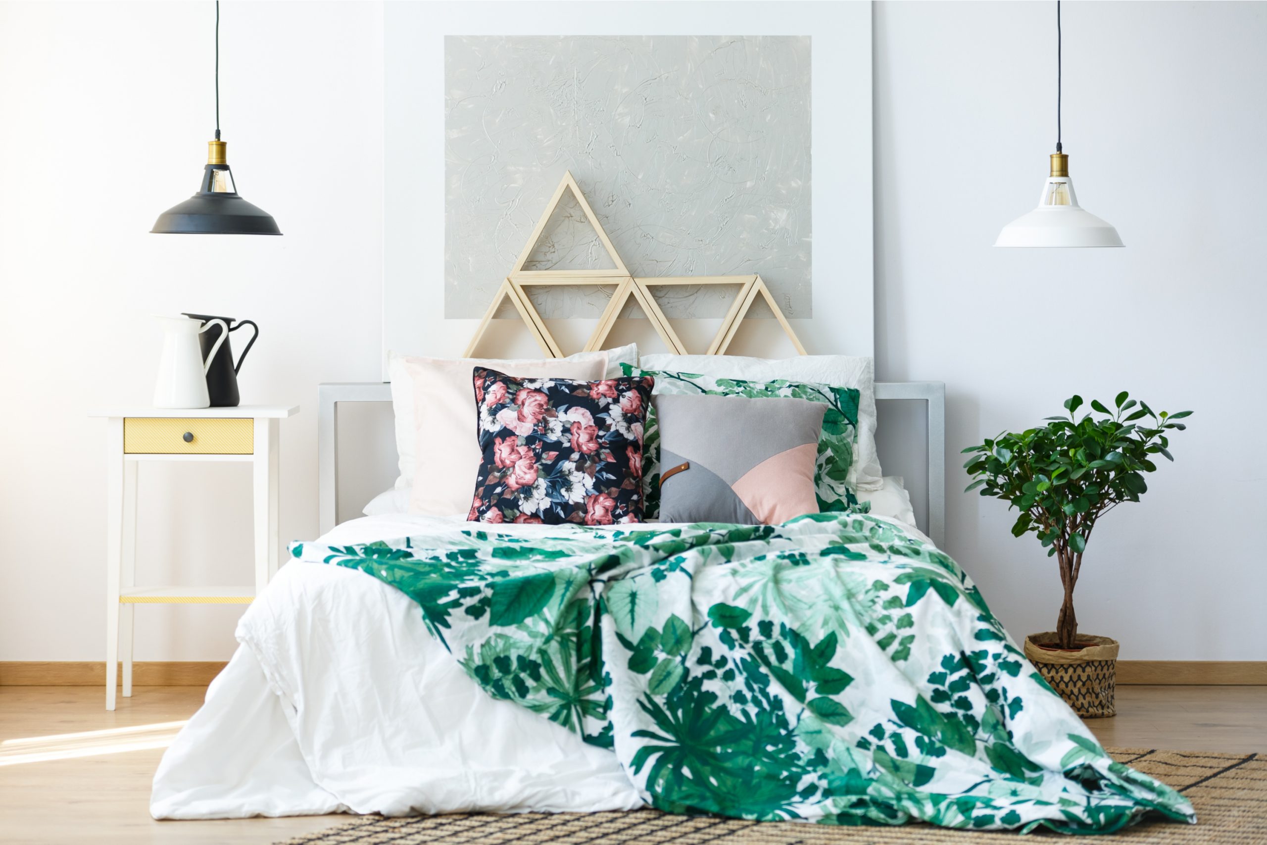 Calling all DIY lovers!!! These DIY headboard ideas will certainly get you excited about changing up your room. You will love this DIY headboard with storage. 