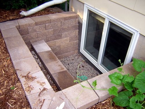 Window wells, home improvement, DIY curb appeal projects, popular pin, home projects, DIY home renovation, easy home updates. 