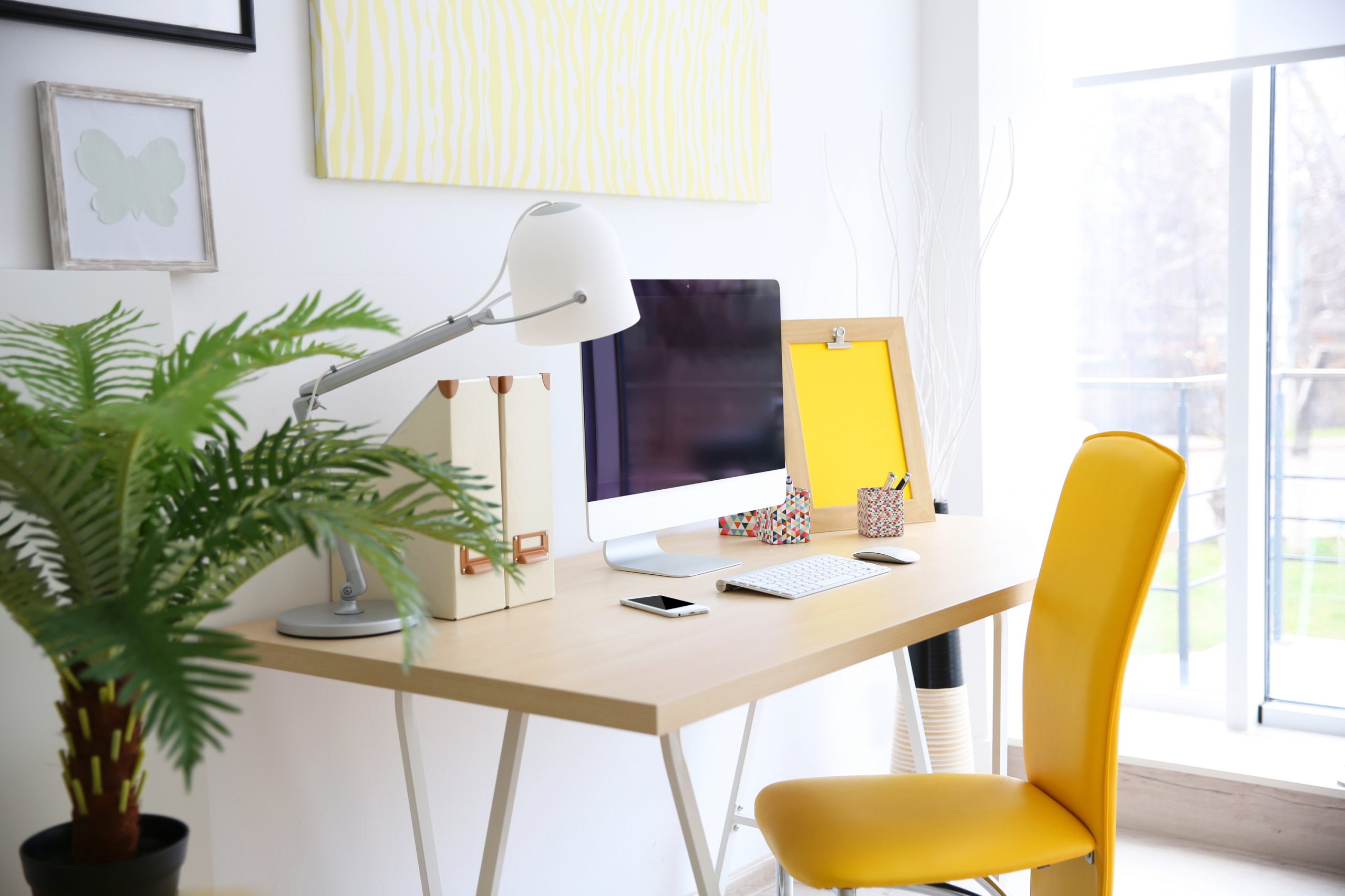 Are you looking to make your own DIY office decor? You're in luck! We have the best DIY office decor ideas that will suit your needs. 