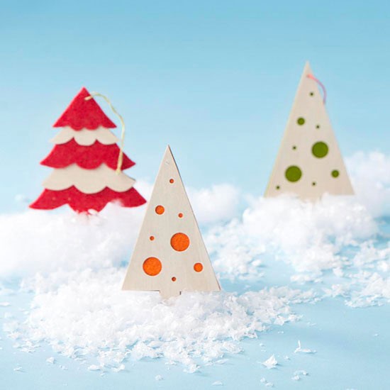 31 Easy Homemade Christmas Ornaments • Picky Stitch