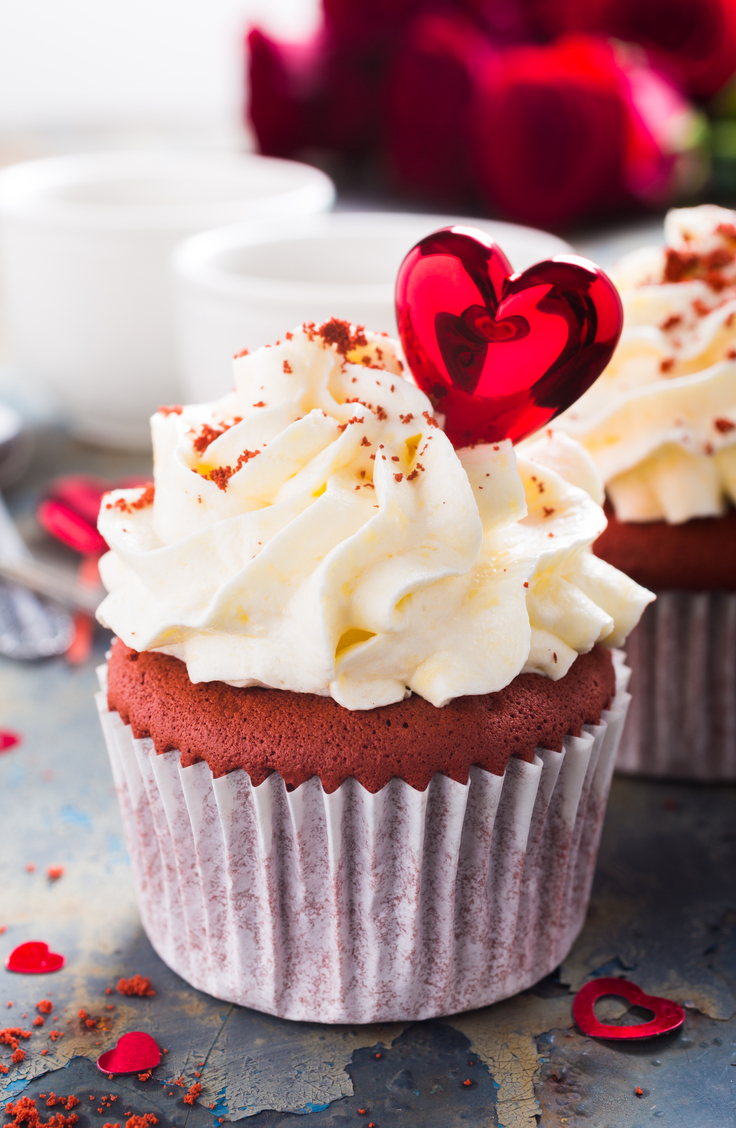 25 Festive Valentine's Day Treats • Picky Stitch