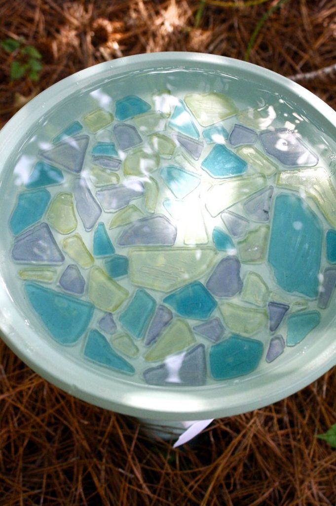 10 Ways to Decorate with Sea Glass6