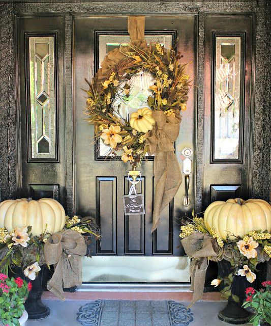 19-ways-to-make-your-neighbors-jealous-of-your-fall-porch13
