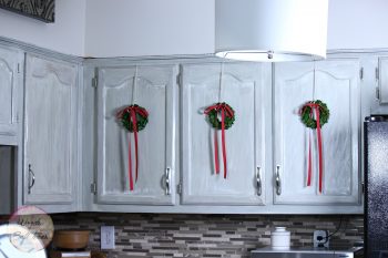 14-ways-to-decorate-your-kitchen-for-christmas6