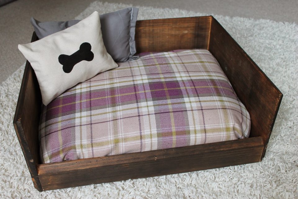 Easy DIY Dog Beds for Your Furry Friends • Picky Stitch