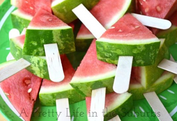 10 Outside-The-Box Things to Do With Watermelon| Things to Do With Watermelon, Watermelon Hacks, Watermelon Recipes, Delicious Watermelon Recipes, Watermelon Recipes for Summer, Summer Recipes for Kids. 