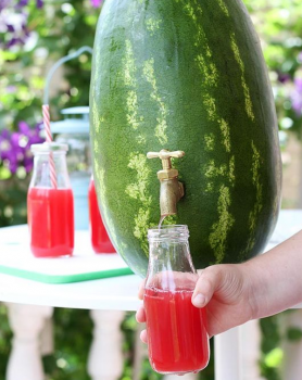 10 Outside-The-Box Things to Do With Watermelon| Things to Do With Watermelon, Watermelon Hacks, Watermelon Recipes, Delicious Watermelon Recipes, Watermelon Recipes for Summer, Summer Recipes for Kids. 