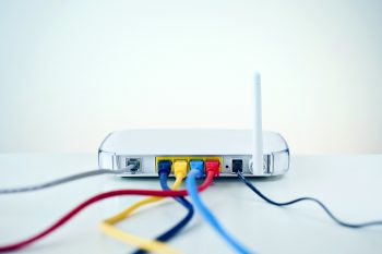 8 Home Hacks for A Faster Wifi Connection| Home Hacks, Home Hacks DIY, Home Hacks Easy, Easy Home Hacks, Life Hacks, Simple Life Hacks, Wifif Hacks, Wifi Tips and Tricks 