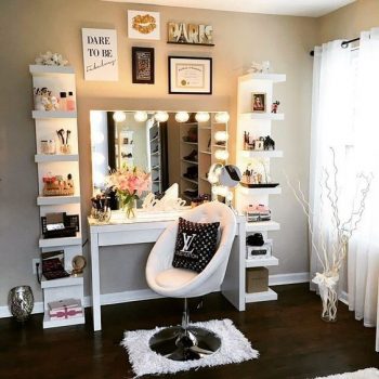 teenage girl bedroom, teenage girl bedroom decor, teenage girl bedroom ideas, ideas for teenage girl bedroom decor, teen girl decor, teen decor bedroom decor