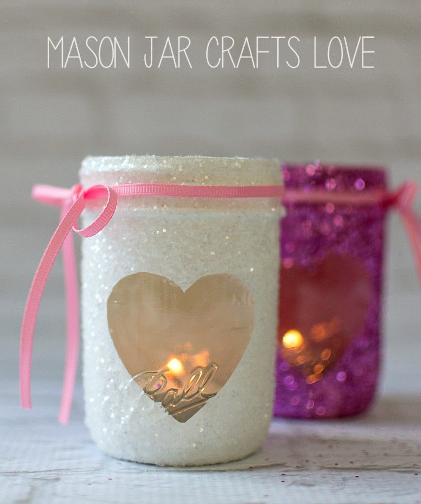 Mason jar crafts are cute for any holiday, but especially Valentines Day. These DIY Valentine crafts using mason jars are so cute! Happy crafting! 