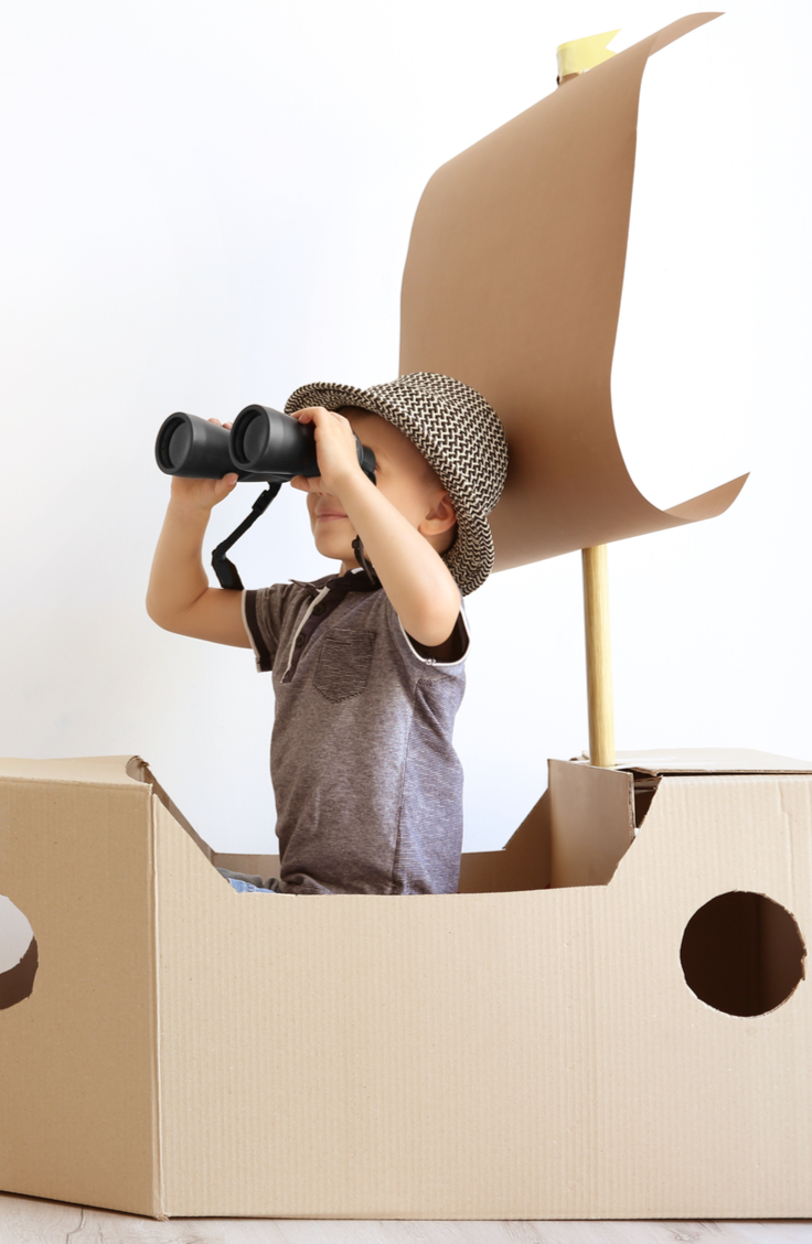 It can be hard to think of fun things to do with kids! Especially after tons of time at home with them. Check out these great ideas that will help you think of fun things to do with your kids at home, in the car, or wherever you are. You kiddos will love building fun forts like this! 