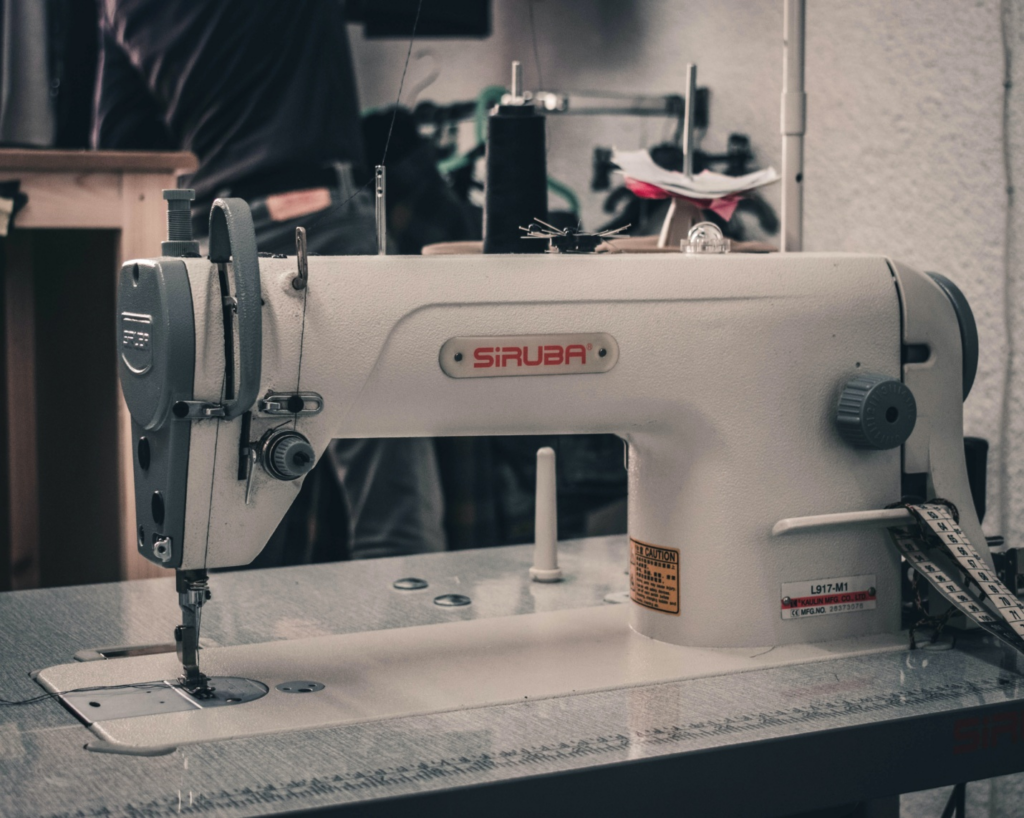 Understanding the mechanism of a sewing machine